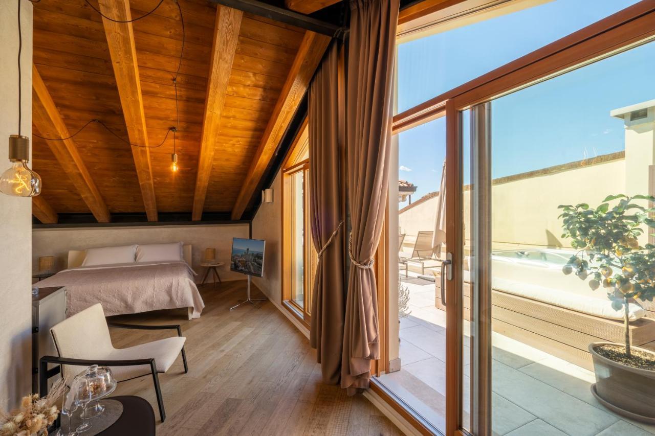 Crocus Apartments Sirmione Zewnętrze zdjęcie